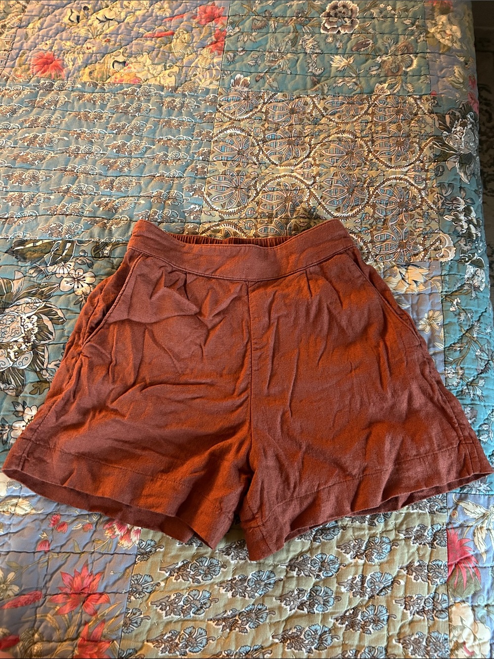 Women’s Linen Rust Shorts